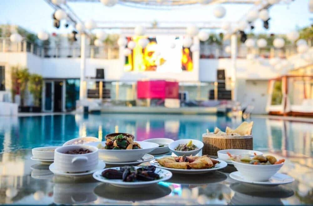 เดดอะ กาเบรียล Hotel ไคโร ภายนอก รูปภาพ A selection of tapas