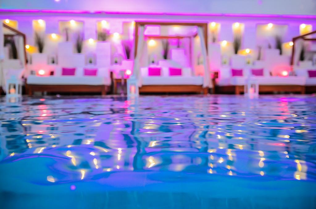 เดดอะ กาเบรียล Hotel ไคโร ภายนอก รูปภาพ The pool at the hotel