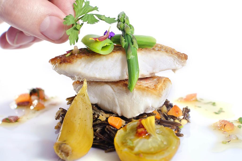 เดดอะ กาเบรียล Hotel ไคโร ภายนอก รูปภาพ A prepared dish of halibut